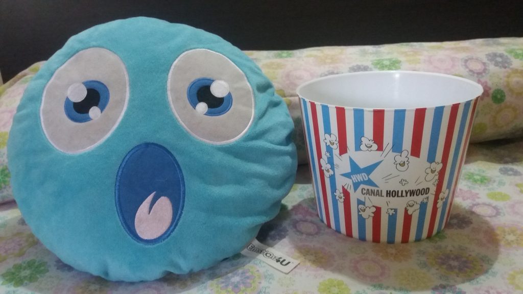 palomitera gratis conseguida regalo seguro en el club holliwood