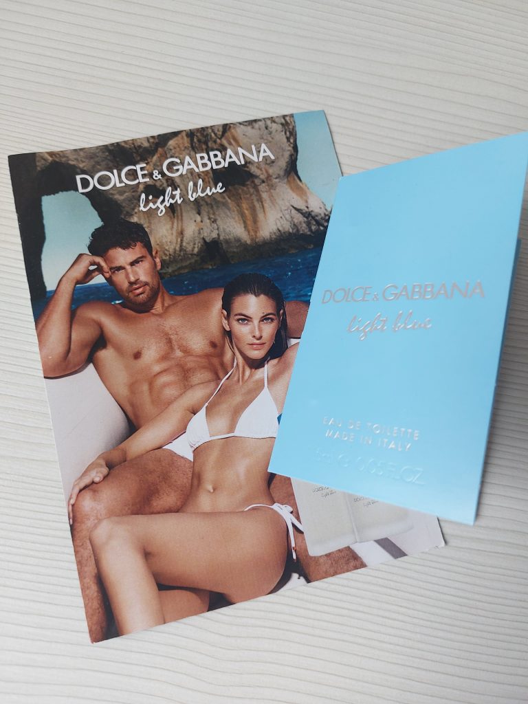 Muestra gratis de perfume dolce & Gabanna recibida.